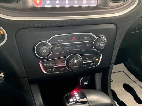 Used 2020 Dodge Charger R/T w/ Blacktop Package image 33