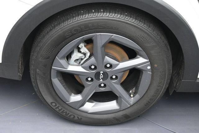 Used 2025 Kia K4 FWD image 5