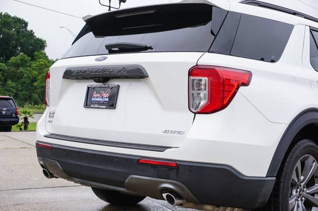 Used 2022 Ford Explorer XLT w/ Equipment Group 202A AWD/4WD image 5