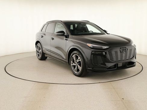 New 2027 Audi Q6 e-tron Prestige AWD/4WD image 10
