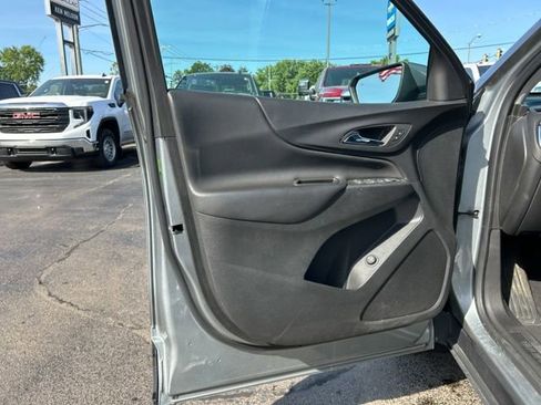 Used 2023 Chevrolet Equinox LT AWD/4WD image 27