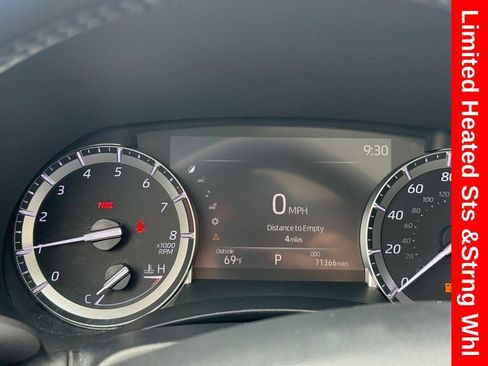 Used 2022 Toyota Highlander Limited AWD/4WD image 23