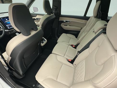 Used 2026 Volvo XC90 B6 Plus AWD/4WD image 10