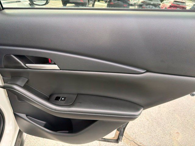 Used 2022 MAZDA CX-30 AWD 2.5 S w/ Select Package image 28