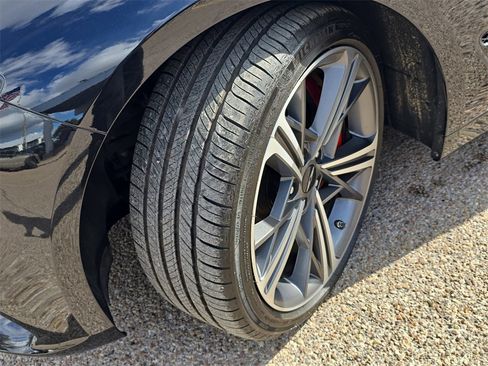 Used 2024 Genesis G70 2.5T w/ Sport Prestige Package image 31