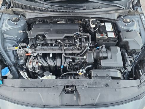 Used 2021 Hyundai Elantra SEL w/ Convenience + Premium Package image 32