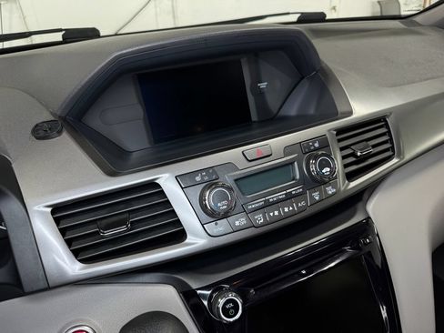 Used 2017 Honda Odyssey EX-L image 12