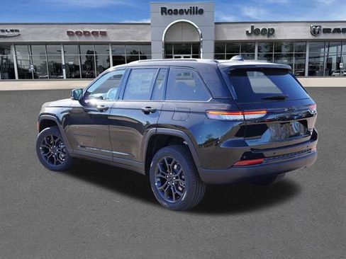 New 2025 Jeep Grand Cherokee Limited image 5