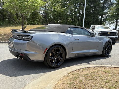 Used 2020 Chevrolet Camaro SS RWD image 5