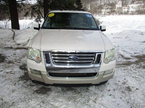 Used 2010 Ford Explorer Eddie Bauer image 4