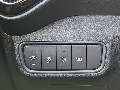 Used 2025 Kia Soul EX image 22