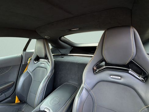 Used 2019 Mercedes-Benz AMG GT R image 28