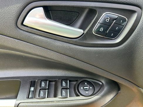 Used 2016 Ford Escape Titanium w/ Equipment Group 301A AWD/4WD image 15