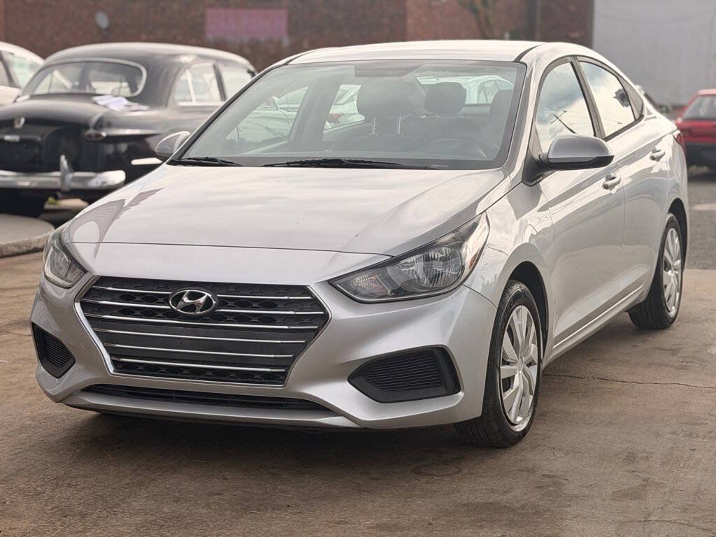 Used 2019 Hyundai Accent SE FWD image 6