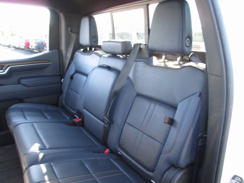 Used 2022 Chevrolet Silverado 1500 High Country w/ High Country Premium Package image 22