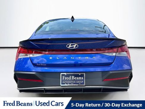 Used 2026 Hyundai Elantra SEL Sport Premium w/ Cargo Package FWD image 7