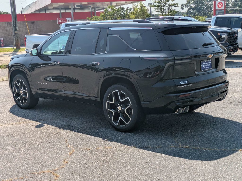 New 2026 Chevrolet Traverse High Country FWD image 6