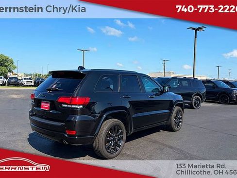 Used 2021 Jeep Grand Cherokee Laredo X AWD/4WD image 21