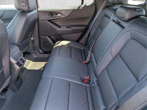 New 2026 Chevrolet Equinox LT w/ Convenience Package II FWD image 15