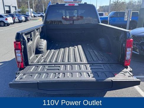 Certified 2022 Ford F250 XLT w/ XLT Premium Package image 7