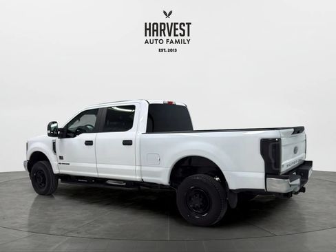 Used 2018 Ford F250 XL w/ Power Equipment Group AWD/4WD image 3
