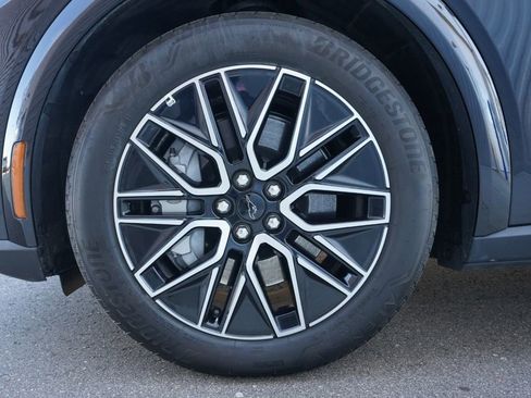 Used 2025 Ford Mustang Mach-E Premium AWD/4WD image 25