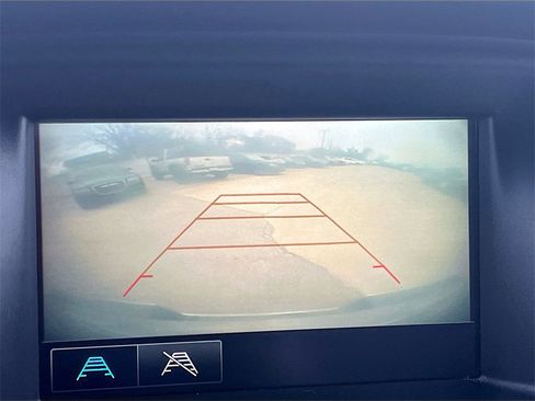 Used 2018 Chevrolet Colorado W/T image 13