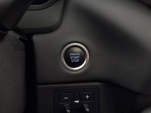 Used 2023 Toyota Tundra Platinum image 21