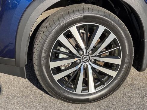 Certified 2024 Nissan Pathfinder Platinum image 9