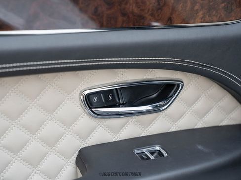 Used 2022 Bentley Bentayga Speed image 72