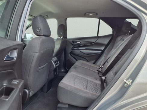 Used 2018 Chevrolet Equinox LT image 11