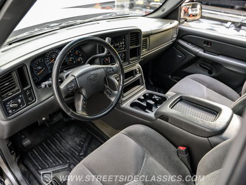 Used 2006 Chevrolet Silverado 1500 LT w/ Onstar Plus Package image 4