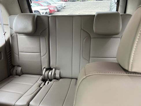 Used 2017 Chevrolet Tahoe Premier AWD/4WD image 10