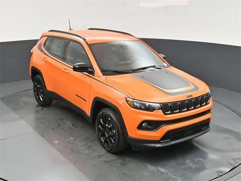 New 2026 Jeep Compass Latitude image 36