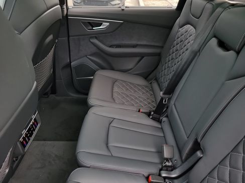 New 2026 Audi SQ7 Prestige AWD/4WD image 25