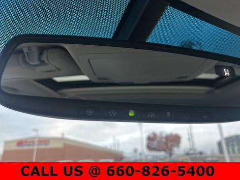 Used 2013 Toyota Avalon XLE image 21