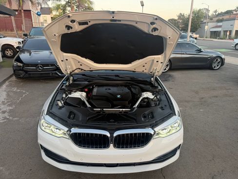 Used 2020 BMW 530i w/ M Sport Package RWD image 34