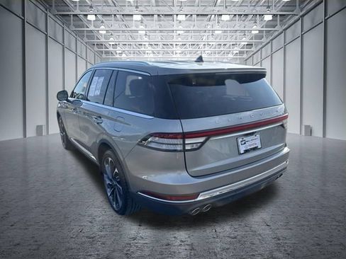 Used 2023 Lincoln Aviator Reserve w/ Equipment Group 201A AWD/4WD image 3