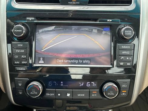 Used 2014 Nissan Altima 2.5 SL w/ Technology Package FWD image 13