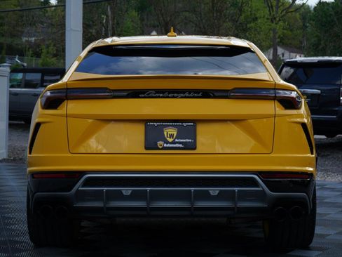 Used 2020 Lamborghini Urus AWD/4WD image 8
