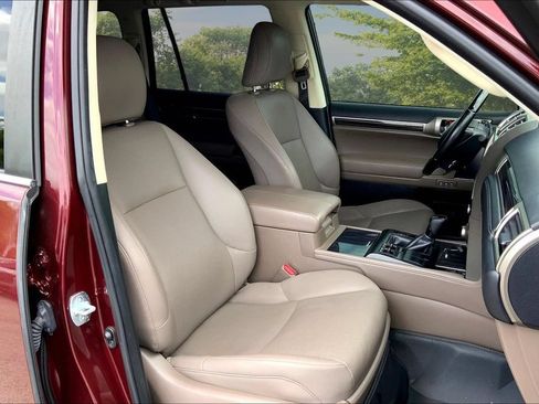 Used 2020 Lexus GX 460 Premium w/ Premium Package AWD/4WD image 28