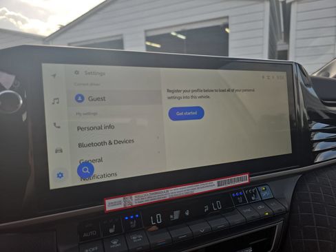 New 2026 Toyota Camry Hybrid AWD/4WD image 17