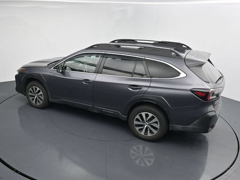 Used 2025 Subaru Outback Premium w/ Popular Package #1 AWD/4WD image 25