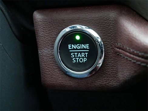 Used 2023 Ford Expedition Limited image 26