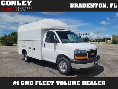New 2025 GMC Savana 3500 w/ Power Convenience Package
