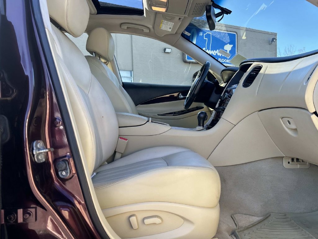 Used 2017 INFINITI QX50 AWD w/ Technology Package image 17