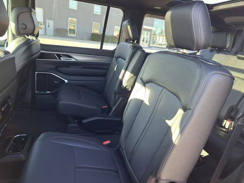 New 2026 Jeep Grand Wagoneer Limited w/ Premium Group II AWD/4WD image 21