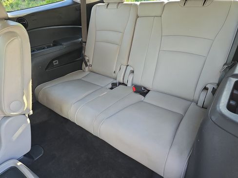 Used 2019 Honda Pilot Touring image 14