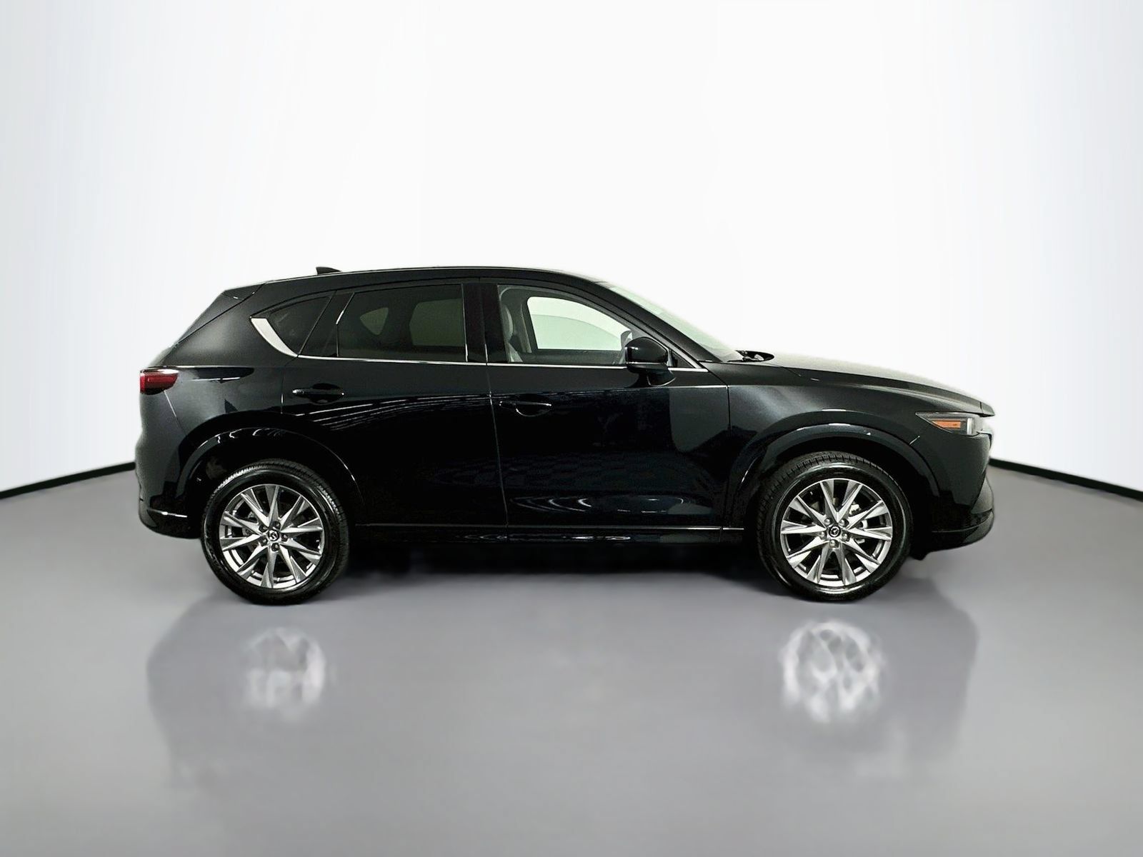 Used 2025 MAZDA CX-5 AWD 2.5 S w/ Premium Plus Pkg image 8
