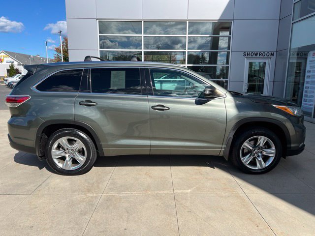 Used 2016 Toyota Highlander Limited AWD/4WD image 8
